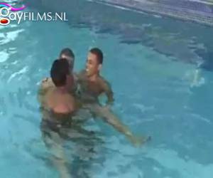 anal dp cukup sulit. tapi ini panas gay mempengaruhi itu sama sekali. dia melakukan itu whiteh dua dicks hitam. matahari hitam kontol memiliki ukuran yang baik, tetapi ia akan mendapatkan dua orang besar ayam di pantat nya. kelompok & gangbang, matahari h