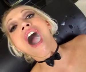 blondi nielee paljon cum
