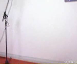 Le doy polla dura a mi pobre vecina jubilada - Abuelas