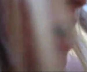 Comendo a esposa gostosinha na cama