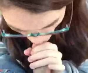 Sie beherrscht das Blasen richtig gut