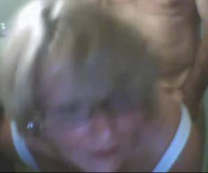 Reifes Ehepaar sucht Abwechslung im Internet