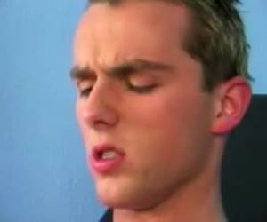 ist er für alles andere in den zahnarztstuhl