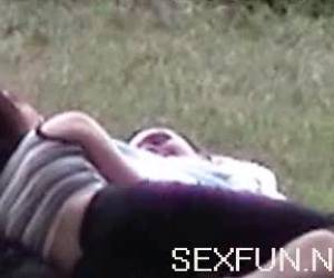 ładny przekręt na trawniku