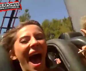 whiteh cycki, krew w roller coaster