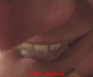 grandes juncos whiteh uma glande grossa