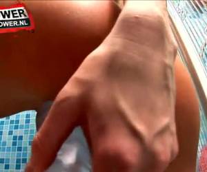 película rubio durante el mastubate