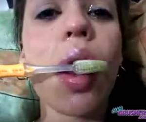 Un poco maso si q es