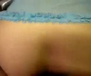 Amateur latina recibiendo polla por el culito