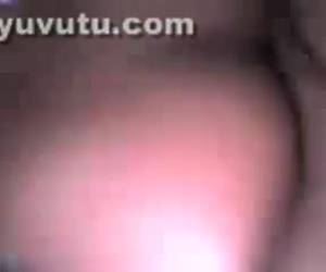 Pareja latina jugando y follando ante la cámara