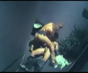 Pillada en el pasillo de la oficina